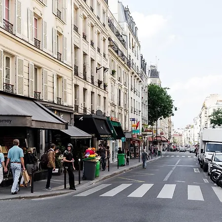 Cute Montmartre *